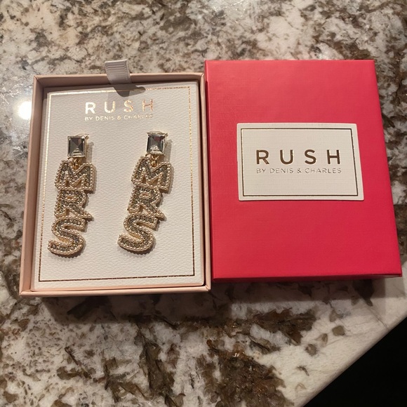 MRS Earrings - Picture 3 of 3